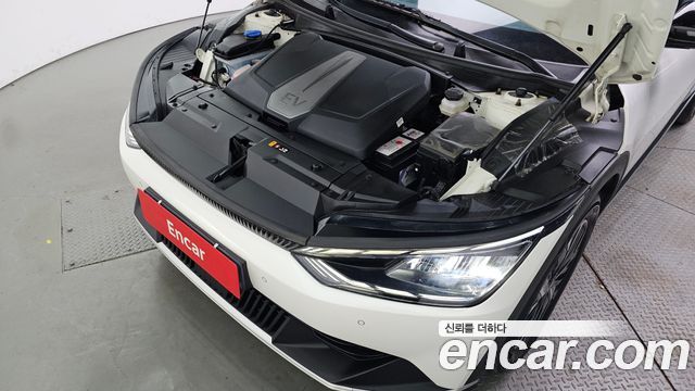 Kia EV6 2023 — photo 6