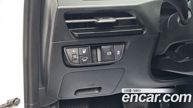 Kia EV6 2023 — photo 12