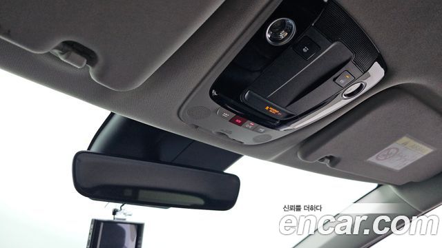 Kia EV6 2023 — photo 17