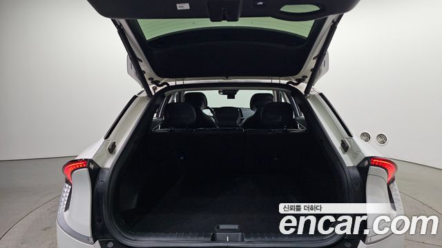 Kia EV6 2023 — photo 19