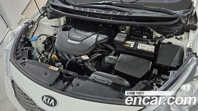 Kia K3 2013 — photo 6
