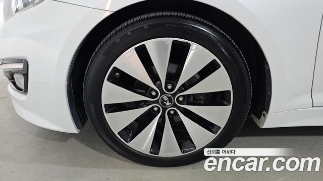 Kia K5 2011 — photo 5