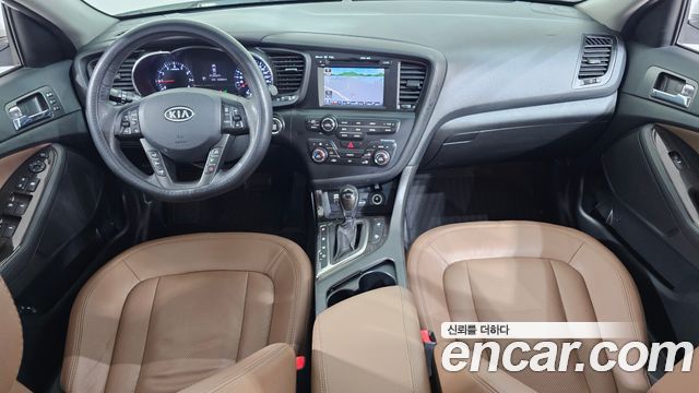 Kia K5 2011 — photo 7