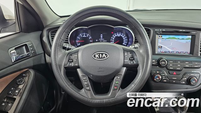 Kia K5 2011 — photo 13