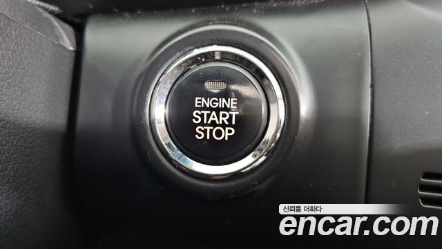 Kia K5 2011 — photo 17