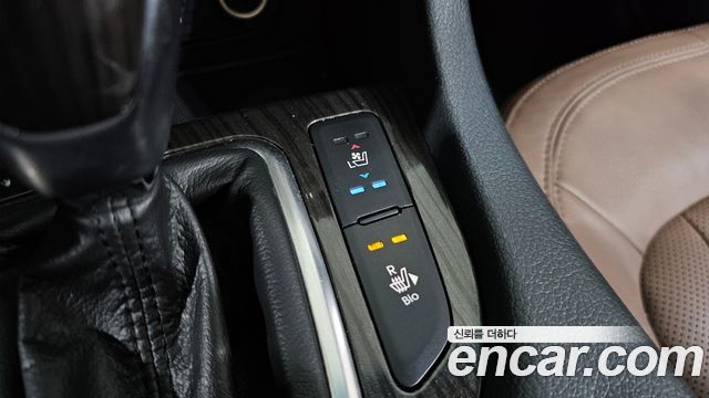 Kia K5 2011 — photo 19