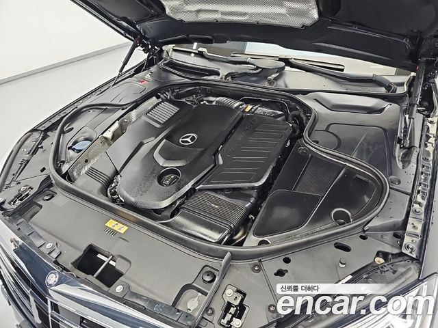 Mercedes-Benz S-Class 2018 — photo 20