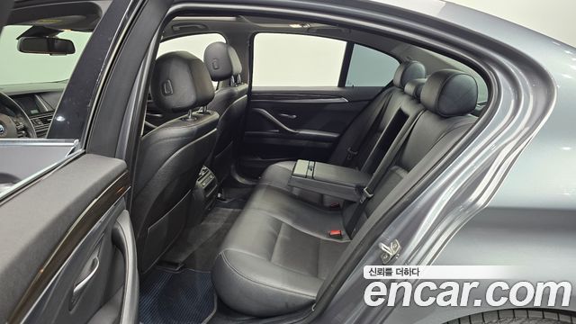 BMW 5-Series 2014 — photo 17