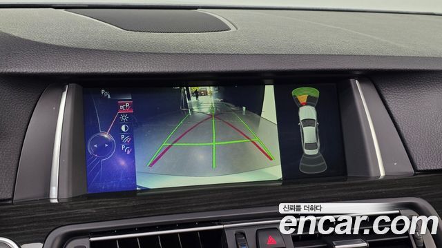 BMW 5-Series 2014 — photo 23