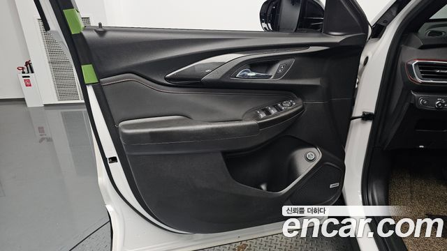 Chevrolet Korea Trailblazer 2021 — photo 14