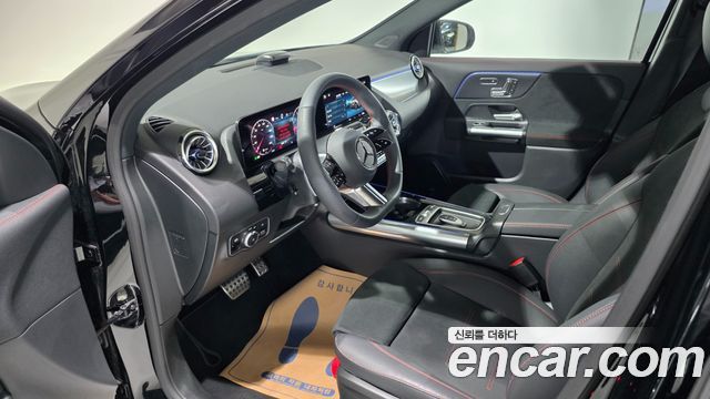 Mercedes-Benz GLA-Class 2026 — photo 18