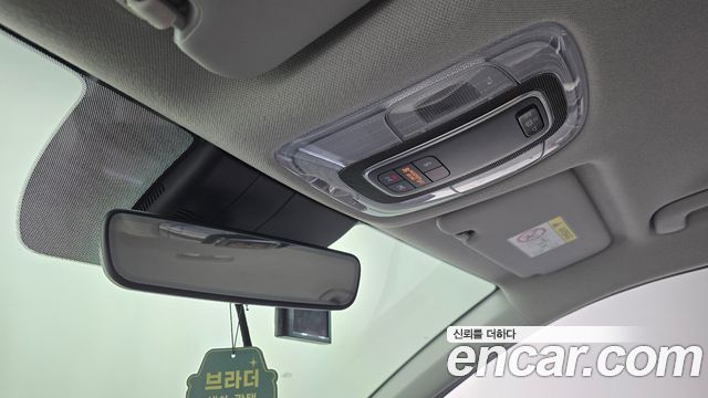 Hyundai AVANTE 2021 — photo 25