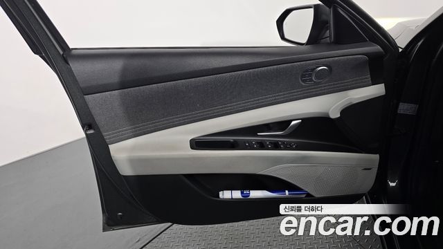 Hyundai AVANTE 2021 — photo 14