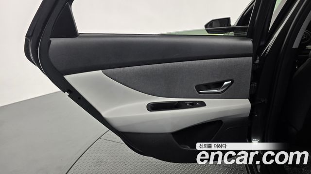Hyundai AVANTE 2021 — photo 15