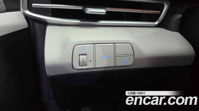 Hyundai AVANTE 2021 — photo 30