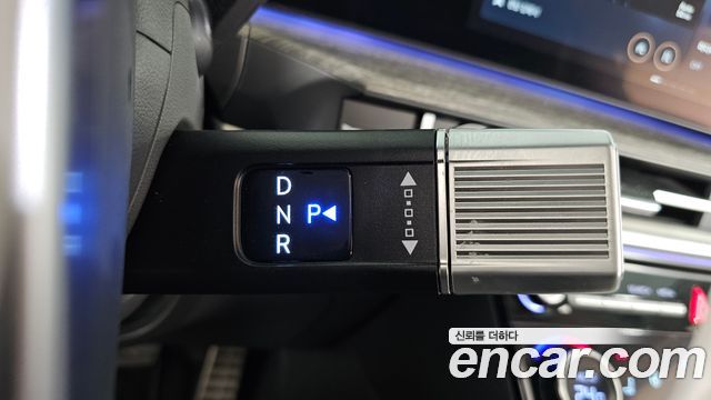 Hyundai Santafe 2024 — photo 12