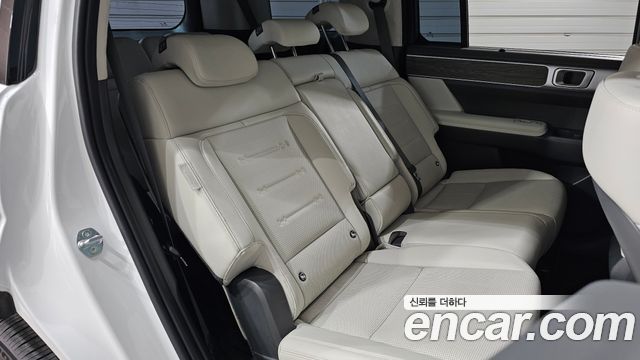 Hyundai Santafe 2024 — photo 17