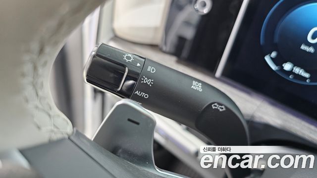 Hyundai Santafe 2024 — photo 25