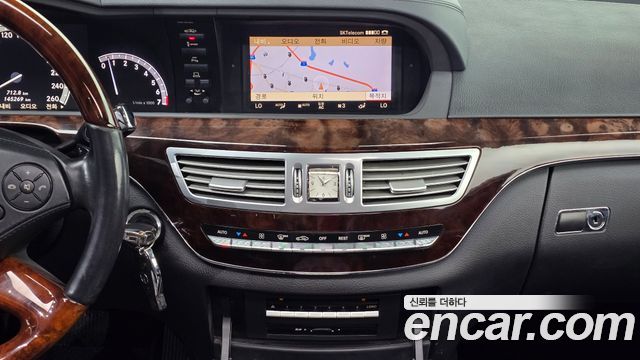 Mercedes-Benz S-Class 2012 — photo 16
