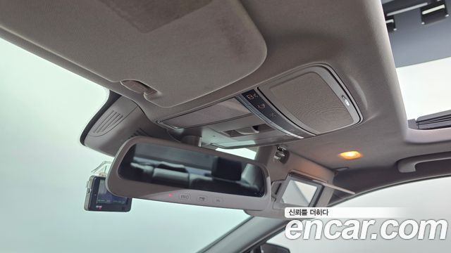 Mercedes-Benz S-Class 2012 — photo 19