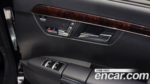 Mercedes-Benz S-Class 2012 — photo 20