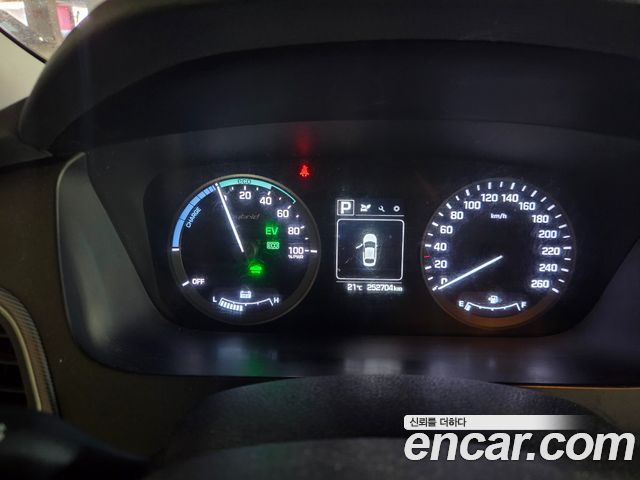 Hyundai Sonata 2017 — photo 11