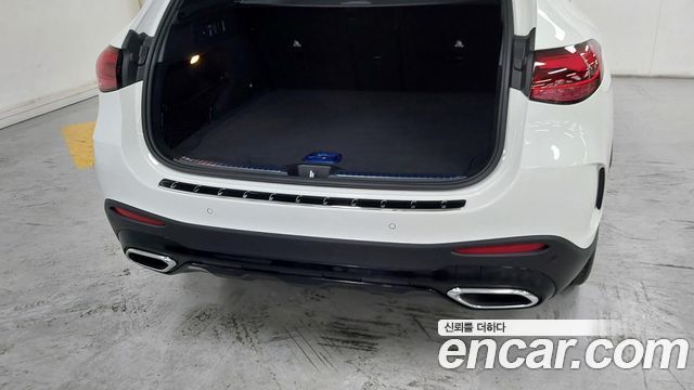 Mercedes-Benz GLC-Class 2026 — photo 11