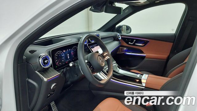 Mercedes-Benz GLC-Class 2026 — photo 13