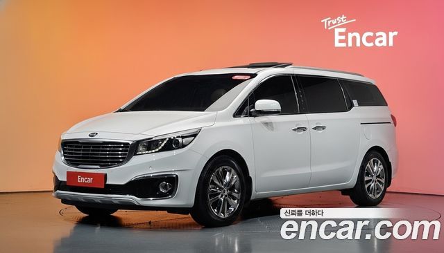 Kia Canival 2017 — photo 1