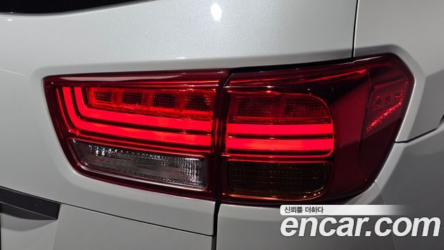 Kia Canival 2017 — photo 9