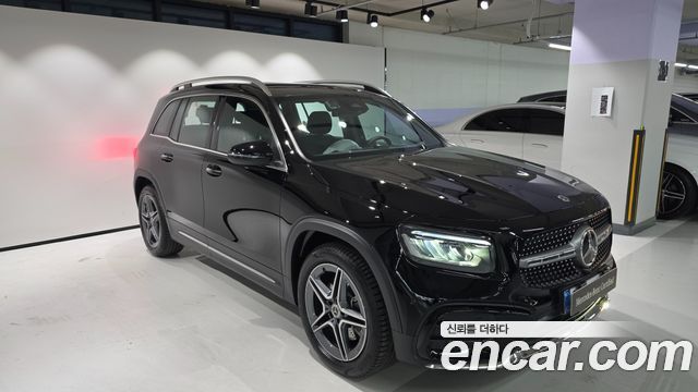 Mercedes-Benz GLB-Class 2026 — photo 2