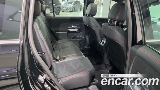 Mercedes-Benz GLB-Class 2026 — photo 19