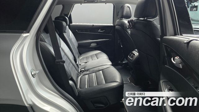 Kia Sorento 2015 — photo 17