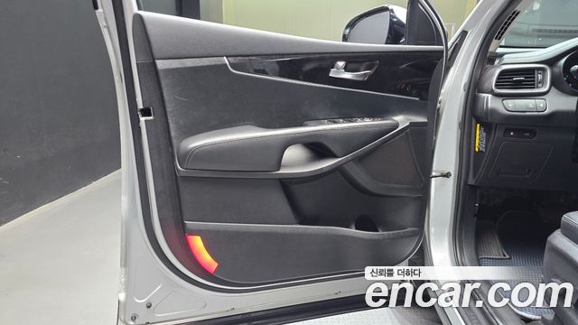 Kia Sorento 2015 — photo 14