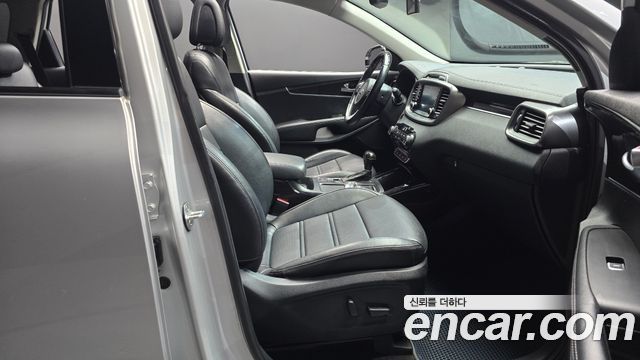Kia Sorento 2015 — photo 16