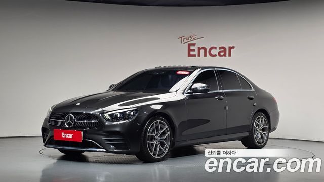Mercedes-Benz E-Class 2021 — photo 36