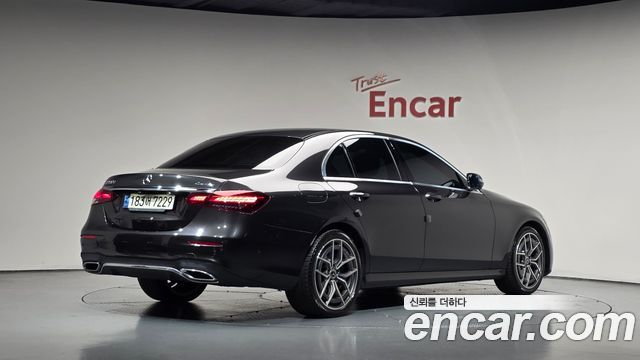 Mercedes-Benz E-Class 2021 — photo 2