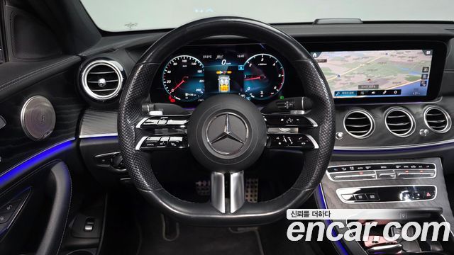 Mercedes-Benz E-Class 2021 — photo 19