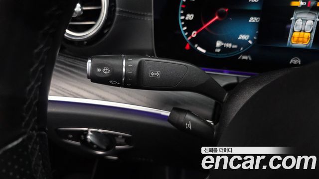 Mercedes-Benz E-Class 2021 — photo 21