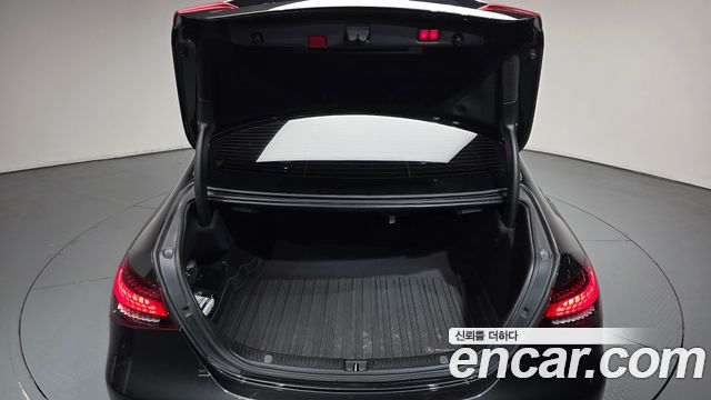 Mercedes-Benz E-Class 2021 — photo 34