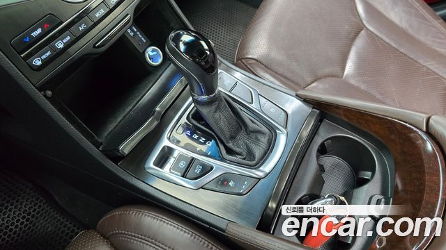 Hyundai Grandeur 2015 — photo 12