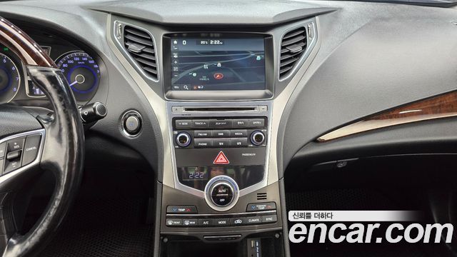 Hyundai Grandeur 2015 — photo 20