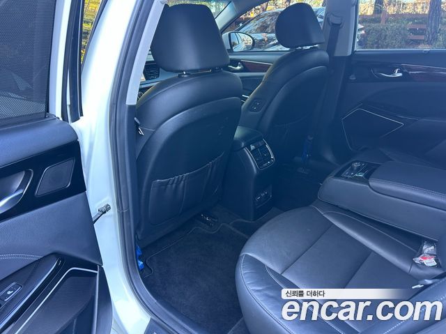 Kia K7 2017 — photo 8