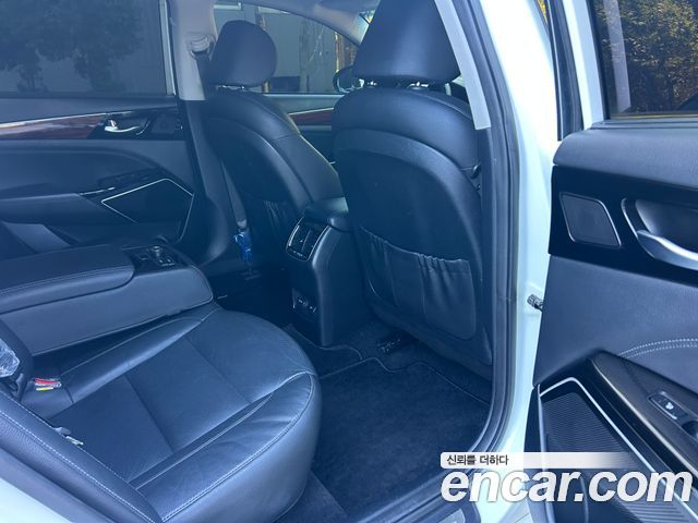 Kia K7 2017 — photo 10