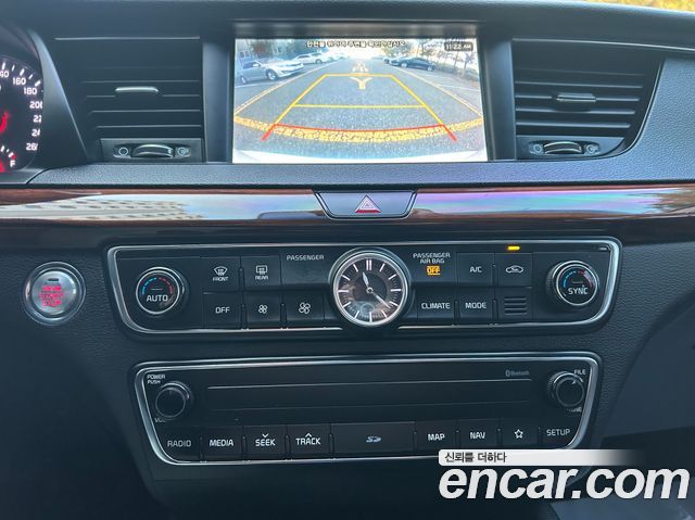 Kia K7 2017 — photo 12