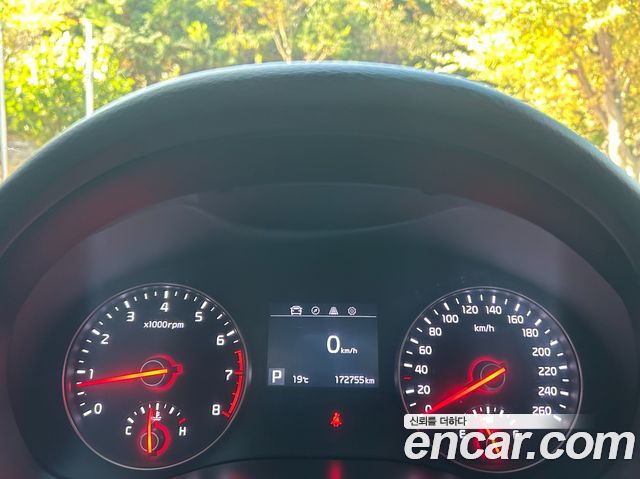 Kia K7 2017 — photo 14