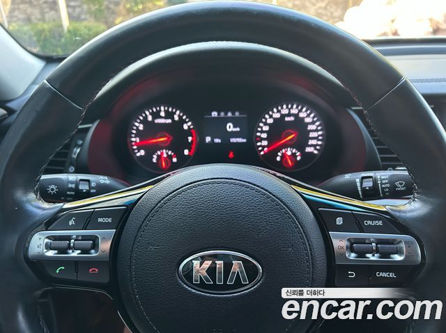 Kia K7 2017 — photo 15