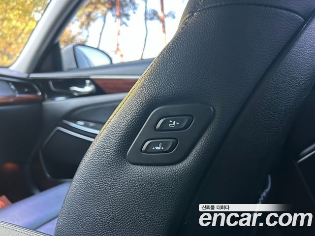 Kia K7 2017 — photo 18