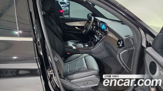Mercedes-Benz GLC-Class 2021 — photo 17