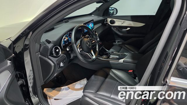 Mercedes-Benz GLC-Class 2021 — photo 18
